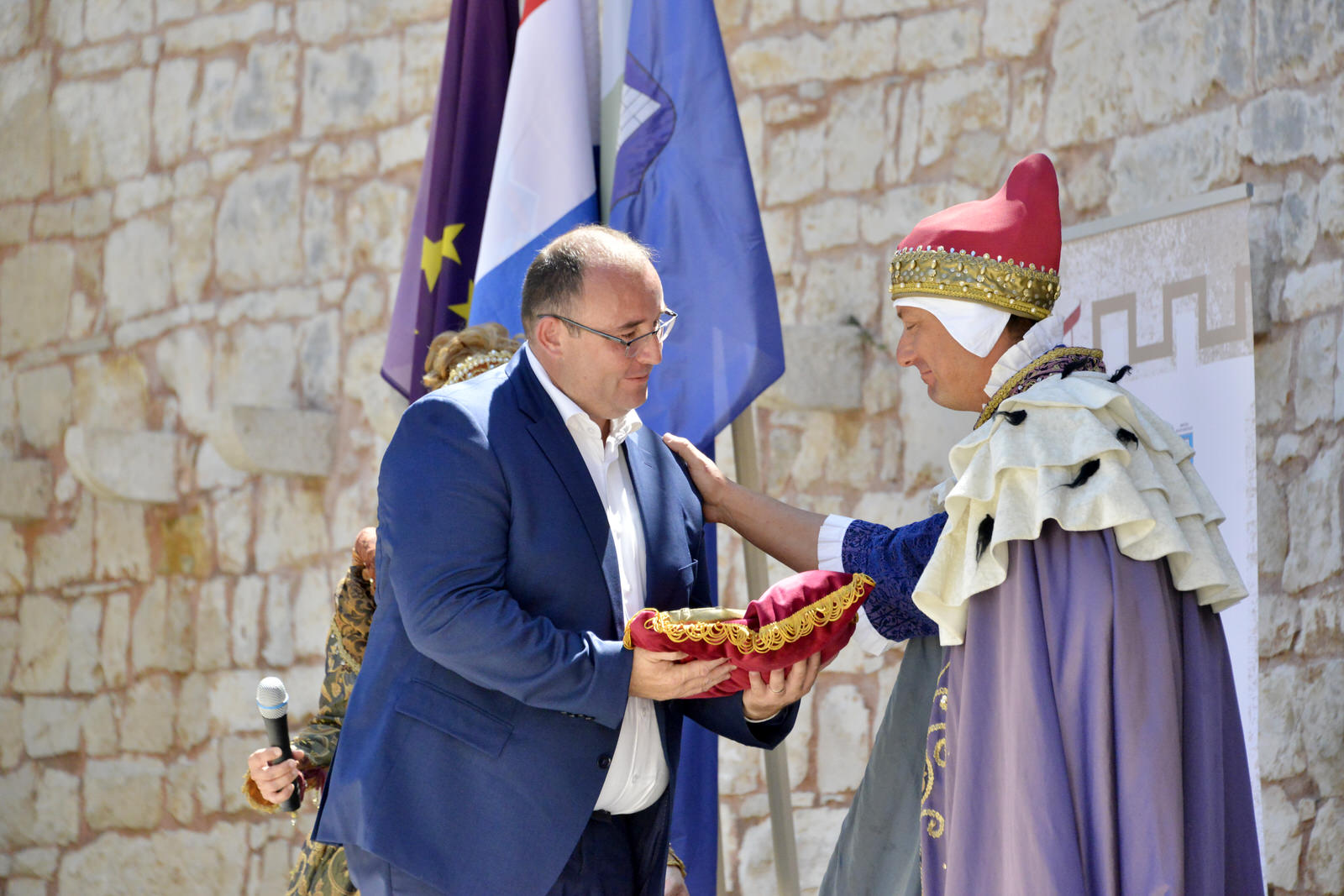 Svečanim otvorenjem Kaštela Morosini-Grimani dovršena je KulTERRA - Projekt revitalizacije istarskih kaštela Morosini - Grimani i Petrapilosa